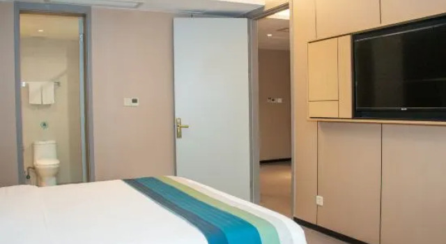 Люкс Homeinn Selected Hotel (Gong'an People's Hospital Sikais Hangdu)