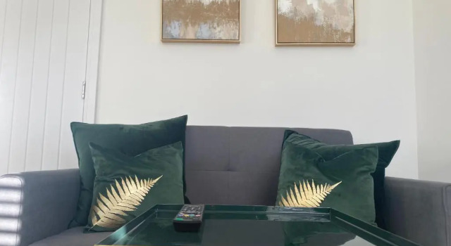 Wyndham Crescent - Stylish Flat in Popular Pontcanna