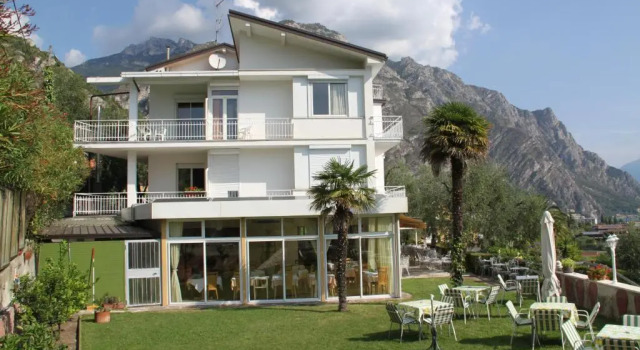 Номер Standard Hotel Riviera Panoramic Green Resort