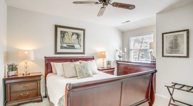 Porch & Water Views: Getaway in Mallard Lakes