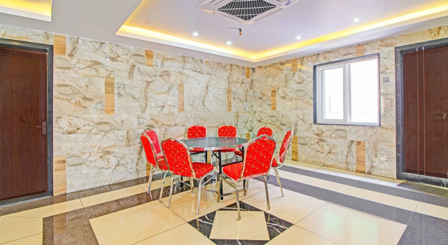 Townhouse Vijayawada Rajiv Gandhi Park, Rezerwuj Hotel Hotele w Andhra Pradesh z parkingiem, Parking