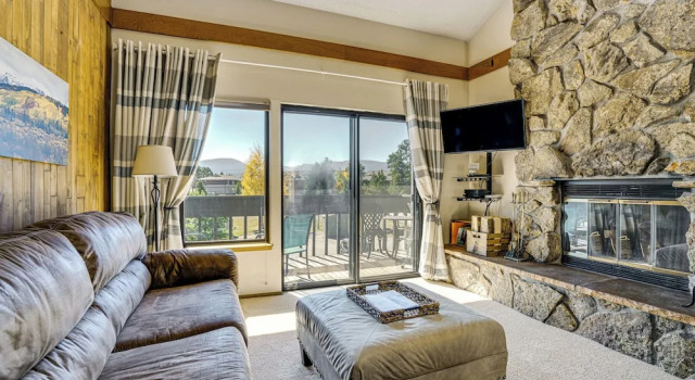 6 Mi to Winter Park Resort: Fraser Condo w/ Pool, Buchen Sie Ferienwohnung Winter Park Winter Park