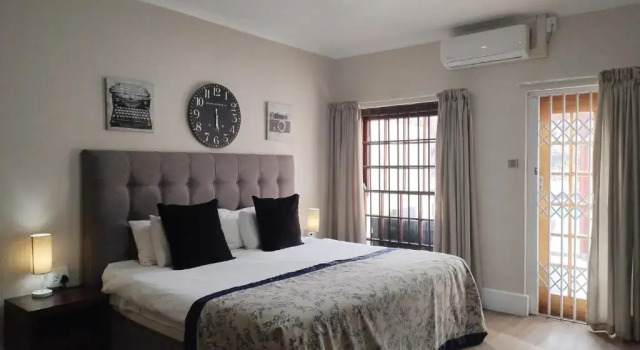 Люкс с балконом MyPond Stenden Hotel
