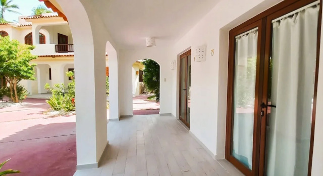 Полулюкс La Piazzetta Suites Punta Cana Beach - Los Corales Village
