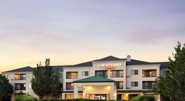 Courtyard St. Louis Airport/Earth City, Book Hotel Bridgeton Missouri
