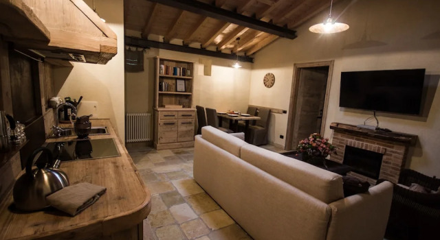 Апартаменты Olimagio Farm Stay with animals and 25m pool, beach at cycling distance