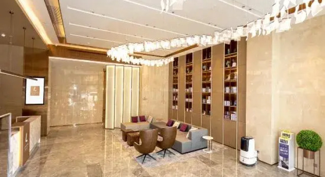 Lavande Hotel (Mianyang Convention Center), Rezerwuj Hotel Hotele w Mianyang z parkingiem, Parking