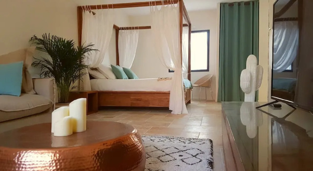Villa Luberon&Spa, Book Villa Hoteller i Puget med parkering, Parkering