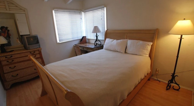 W Balboa 4 (68108) - 2 Br apts by RedAwning