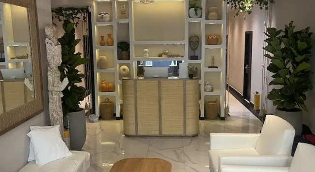 Moet Medellin Hotel