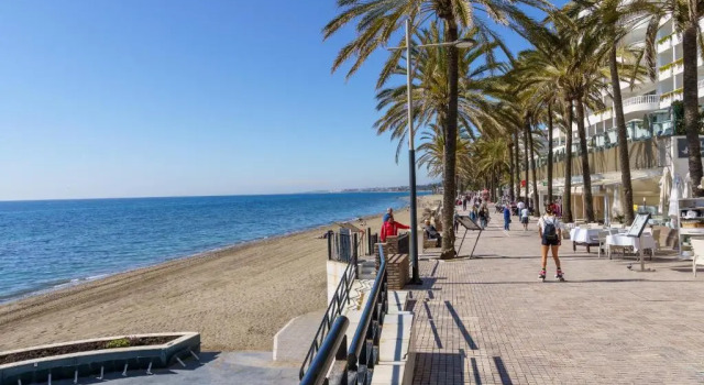 Апартаменты Marbella Playa with Pool &100mt from Sea