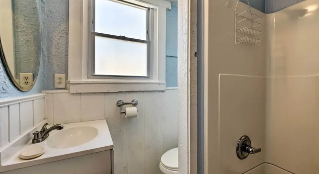 Апартаменты Walk to Beach: Coastal Brigantine Condo w/ Patio!