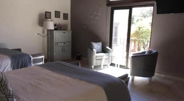 Четырёхместный номер Superior Hotel Casa Don Quijote