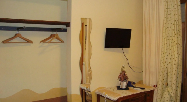 B&B Casa Ferrara, Buchen Sie Bed & Breakfast Hotels in Metropolitanstadt Bari mit Parkplatz, Parkplätze