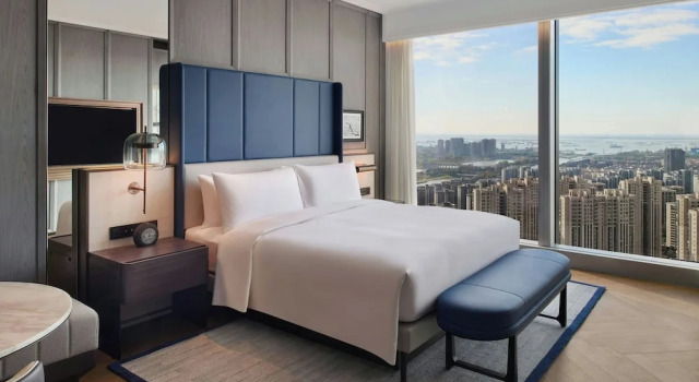 Двухместный номер Executive с видом на канал Le Meridien Nantong