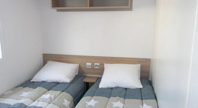 Bungalow With 3 Bedrooms in Vias, With Shared Pool and Furnished Garden - 2 km From the Beach, Book Hotel Hoteller i Vias Plage med pool, Swimmingpool