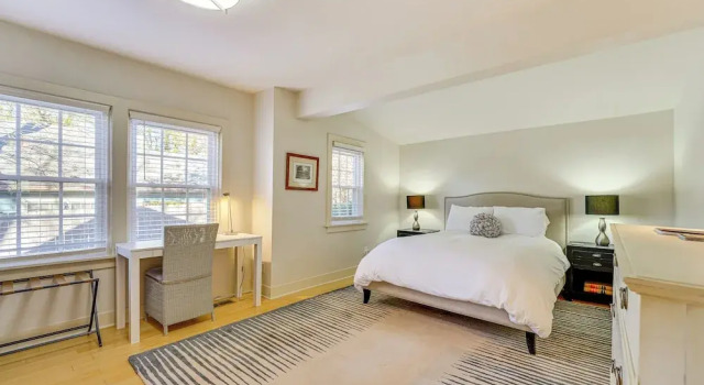 1 Mi to Dtwn Fayetteville: Home w/ Fenced Yard, Varaa Lomakoti Fayetteville 