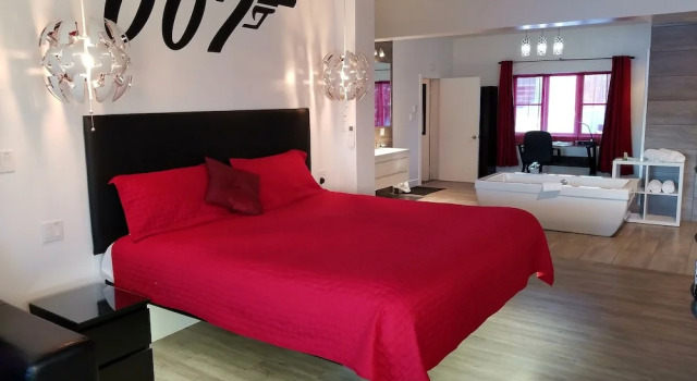Люкс с видом на озеро Auberge Aux Nuits de Rêve