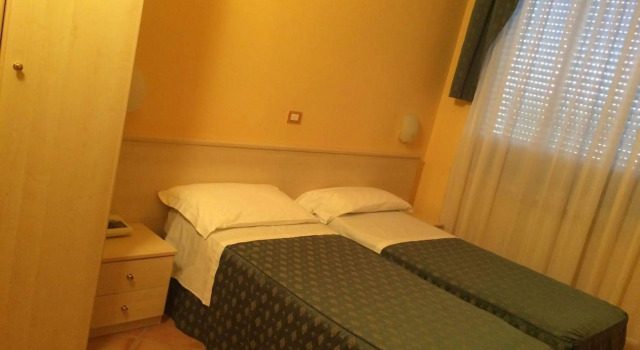 Hotel Di Rocco, Забронировать Отель Лорето-Апрутино Абруццо