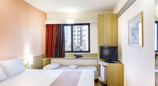 Номер Standard ibis Taubate