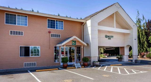 Номер Standard Quality Inn Arlington