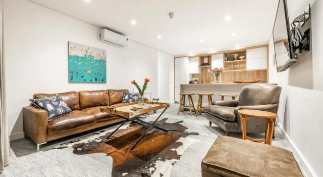 17 Marine - 2 Bedroom Garden Apt104