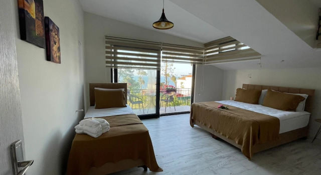 Номер Classic Lalezar Sea & Garden Hotel