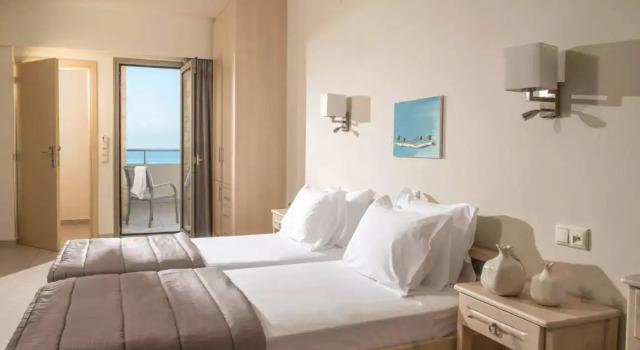 Двухместный номер с видом на море Malliotakis Beach Hotel by Checkin