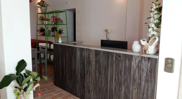 Moretti Village - SOPHIE ROOMS COUNTRY HOUSE, Забронировать Отель «постель и завтрак» Отели Побережья Марок по системе «всё включено», Всё включено