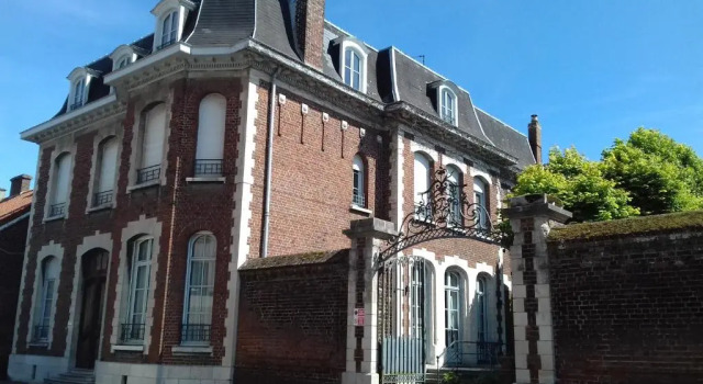Au coeur des remparts2, residence du château, Varaa Hotelli  