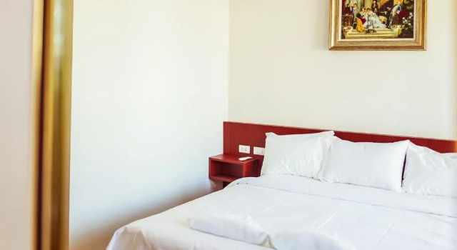 Трёхместный номер Deluxe Douangpraseuth Hotel