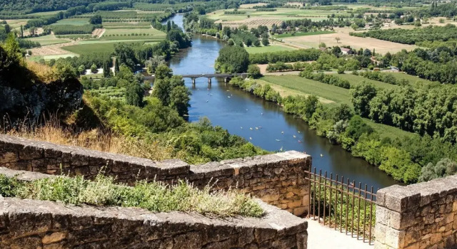 Holiday Home in France With Private Terrace, Réserver Maison de vacances Villas à Mauroux, Villa