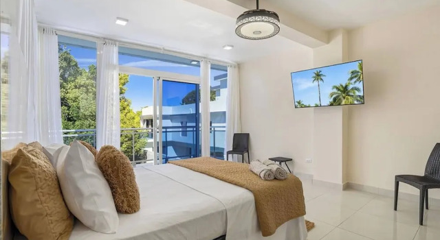 Luxurious Bright and Stylish, 7 Bedroom Villa