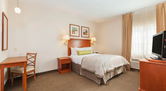 Двухместный люкс c 1 комнатой Candlewood Suites Georgetown by IHG