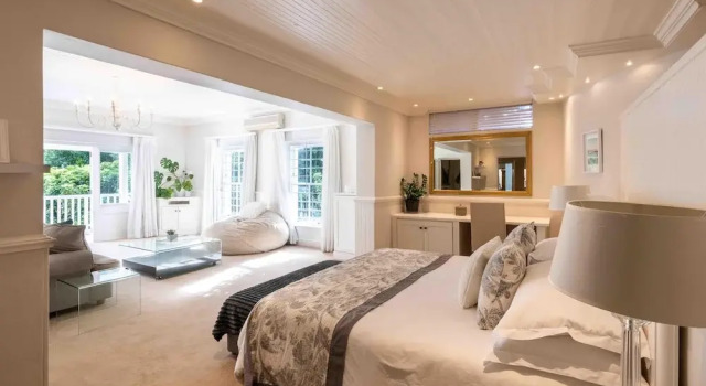 Unique Villa With Pool and Tennis Court, Забронировать Вилла Коттеджи Cape Peninsula, Коттедж