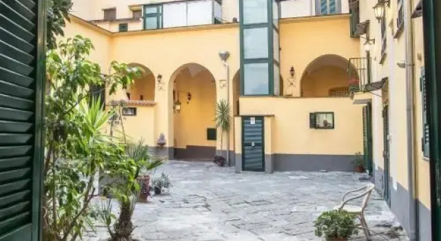 Flat 1 bedroom 2 bathrooms - Naples, Buchen Sie Hotel Neapel Kampanien