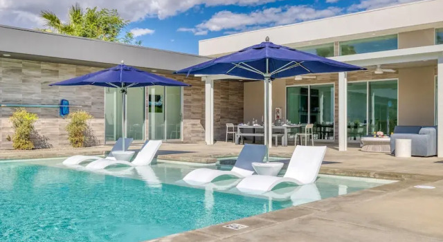 Вилла Polo Villa 3 by Avantstay Features Expansive Putting Green Pool Spa Outdoor Firepit 260328 6 Bedrooms