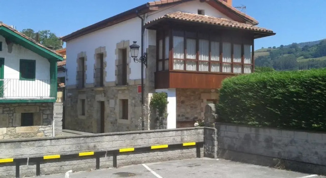 Casa la Abuela de Alceda, Varaa Hotelli Alceda 