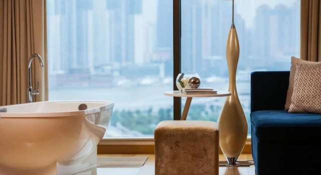 Студия Club Lounge Access Bund с видом на реку Отель Renaissance Shanghai Yu Garden