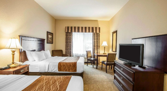 Четырёхместный номер Standard Comfort Inn & Suites McMinnville Wine Country