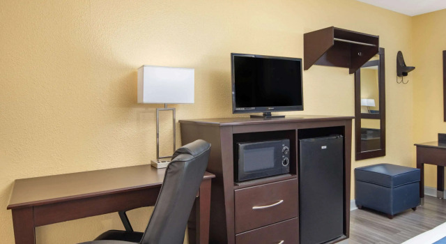 Days Inn by Wyndham Muscle Shoals Florence, Boek Hotel Florence Alabama