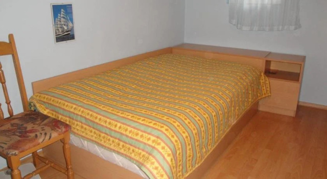 Family House, Забронировать Отель Аврен 