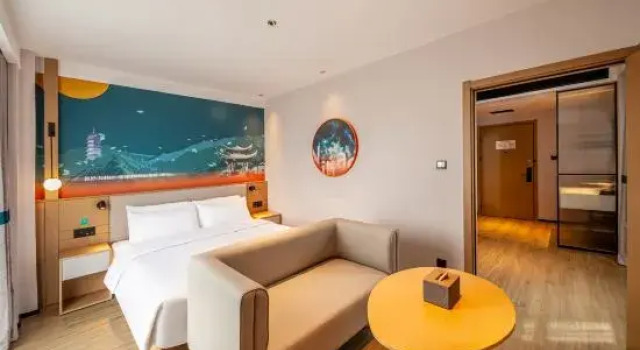 Люкс Deluxe Ni Hao Hotel (Ji'an County Huijin Commercial City)