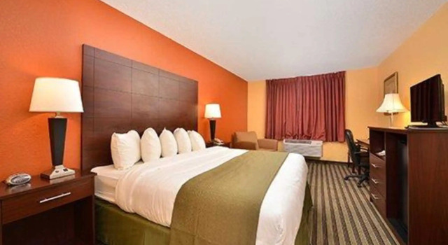 Номер Standard Quality Inn & Suites Grinnell near University
