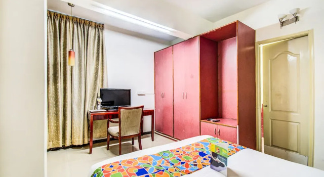 FabHotel Oriental Suites, Varaa Hotelli Hotellit Bangalore aamiaisella, Aamiainen