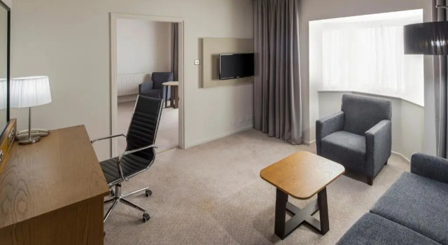 Двухместный люкс c 1 комнатой Crowne Plaza Solihull by IHG