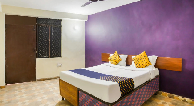 SPOT ON Hotel Harrys 1 Near Select Citywalk Mall, Забронировать Отель Отели Нью-Дели с завтраком, Завтраки