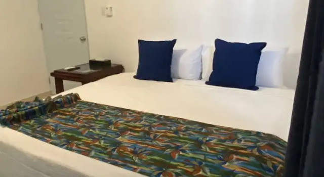 Apartamentos LC, Забронировать Апартаменты/квартира Отели Ла-Романа с парковкой, Парковка