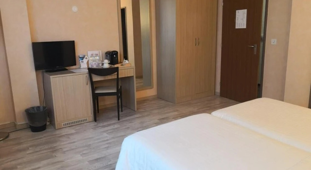 Двухместный номер Standard Hotel De La Vieille Tour