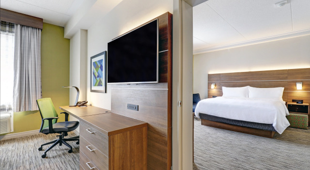 Holiday Inn Express Whitby Oshawa, Rezerwuj Hotel Oshawa Durham Region